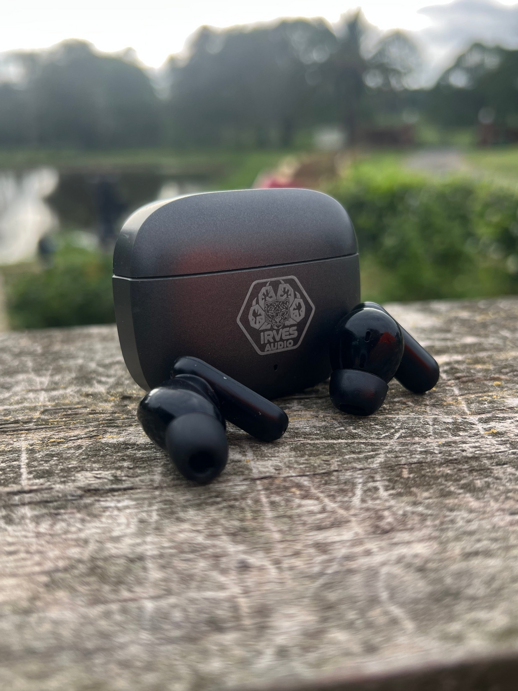 IRVES Audio Metal-Shell Wireless Earphones